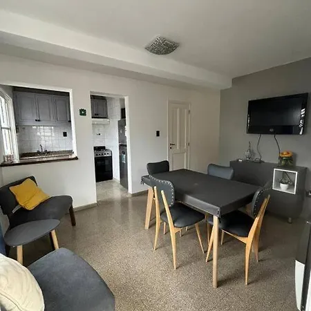 Agradable Y Calido Departamento Apartment Mendoza Exterior photo